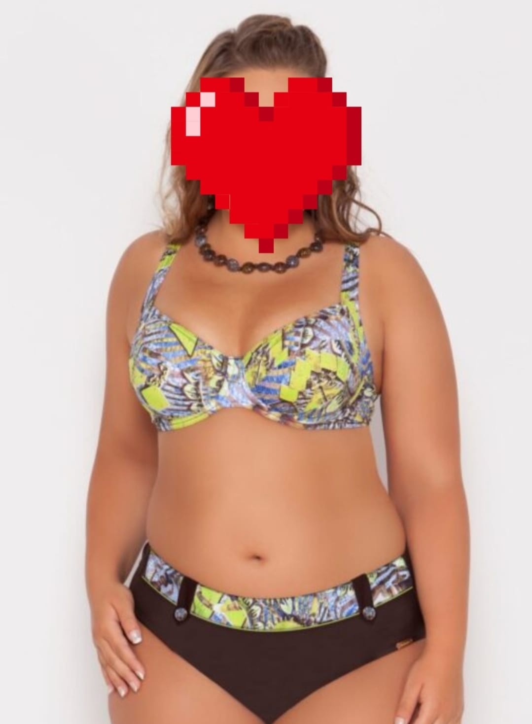 בטבריה מסאזיסטית חמה