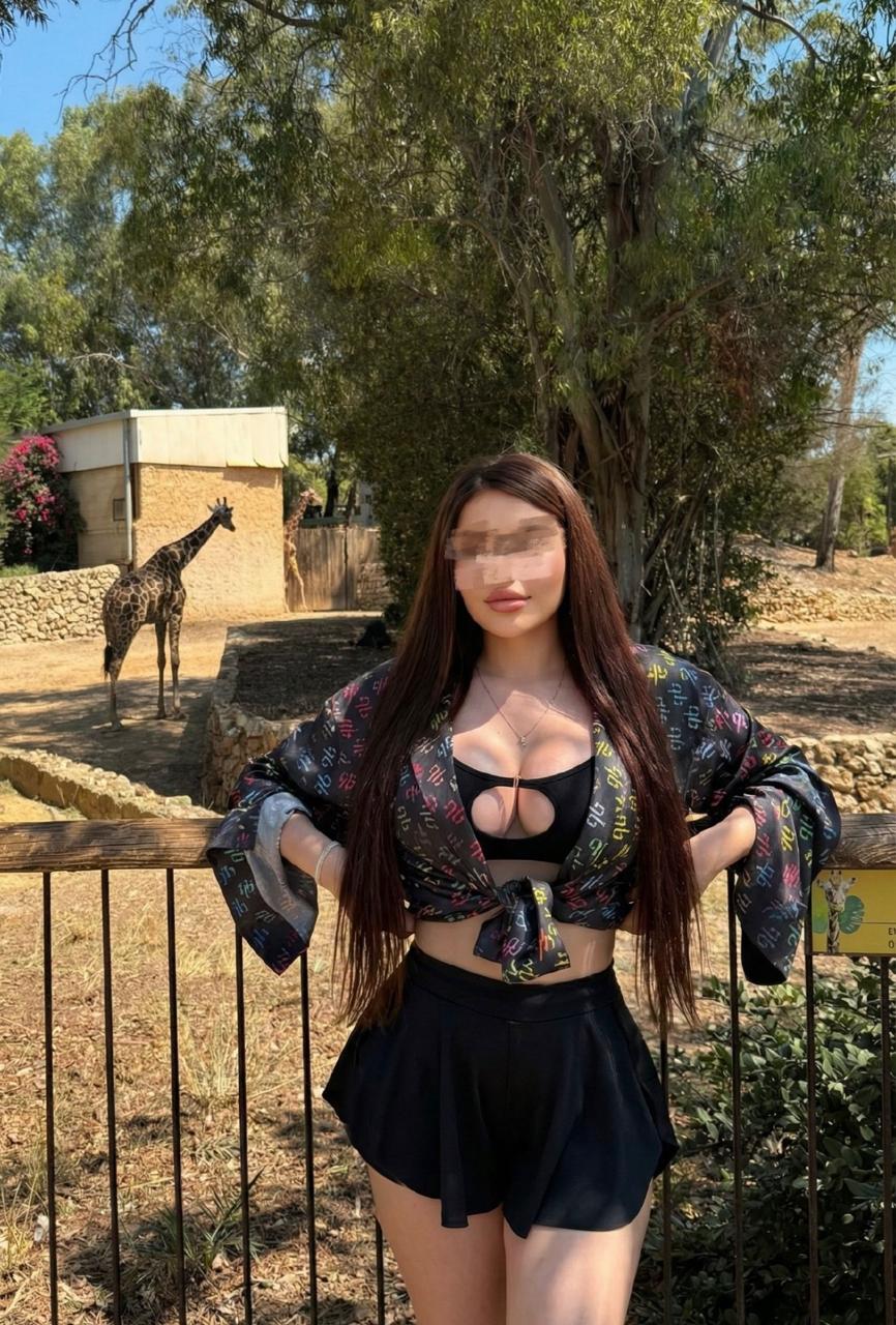 חדשה בישראל תיירת בתל אביב