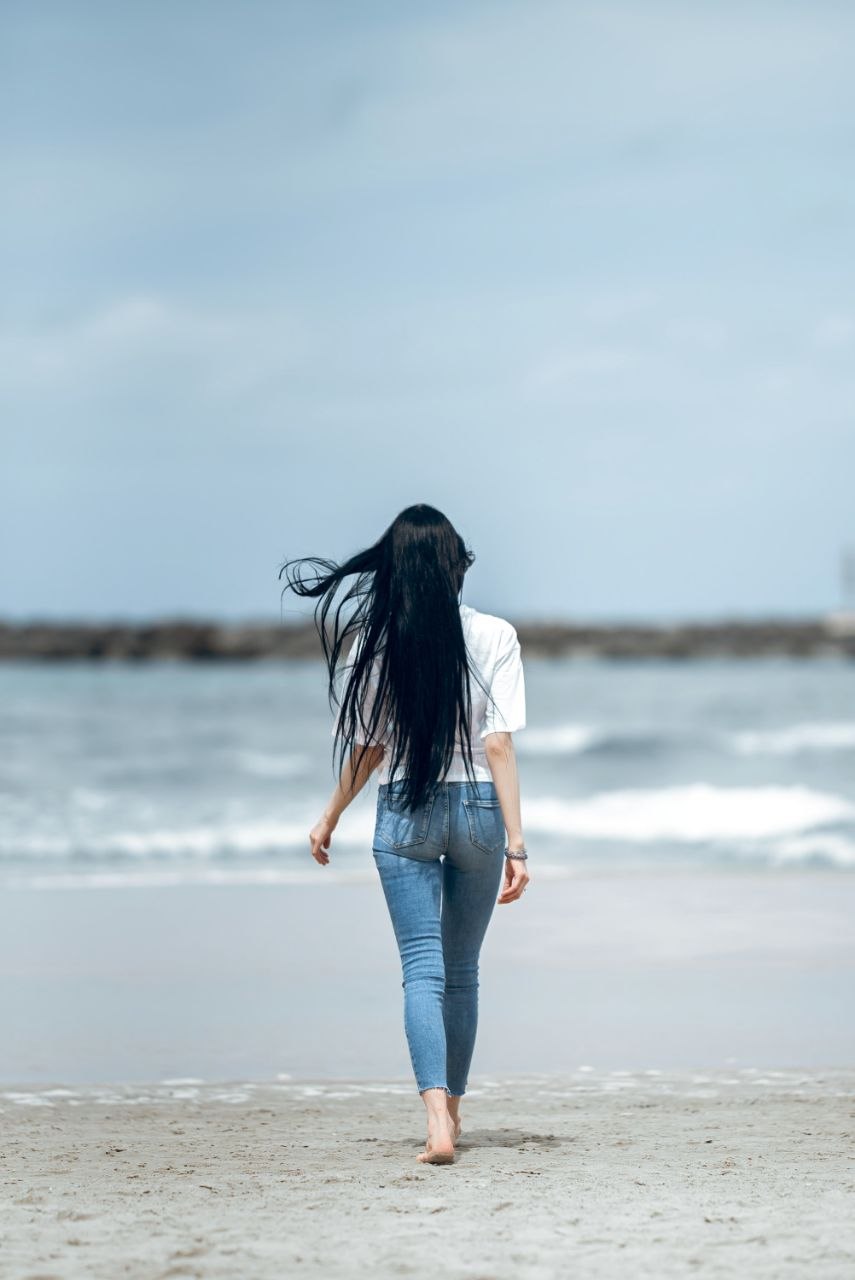 ליזה – בתל אביב – כובשת פצצה בת 25