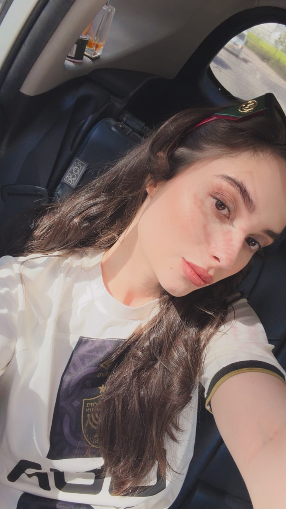 שושנה 20 תיירת מברזיל בחיפה